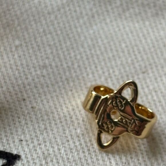 NWOT Vivienne Westwood Gold Heart Earrings - Picture 6 of 7